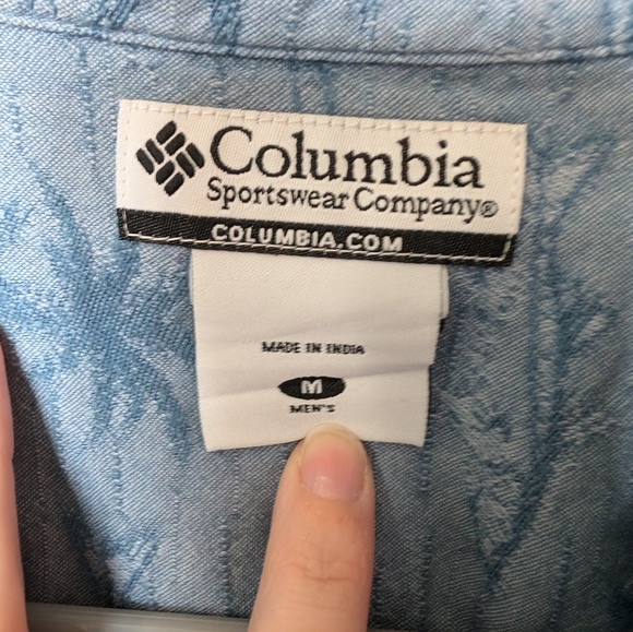 Columbia Men's M Button Up Salmon Shirt - Picture 4 of 4